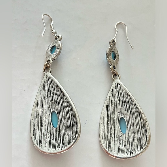 Costume Earrings silver metal and blue stone coastal boho dangling teardrop - Picture 2 of 8